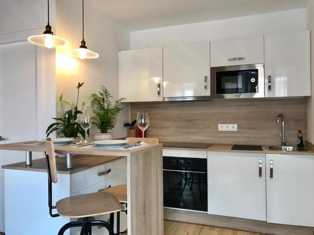 Apartamentos Rosario Centro กาดิซ ภายนอก รูปภาพ